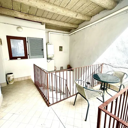 L'arco - In Historic Center *